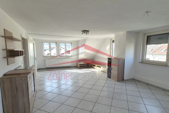 Helle 3-Zimmer-Wohnung in Aalen mit Einbauküche, Tageslichtbad und Stellplatz