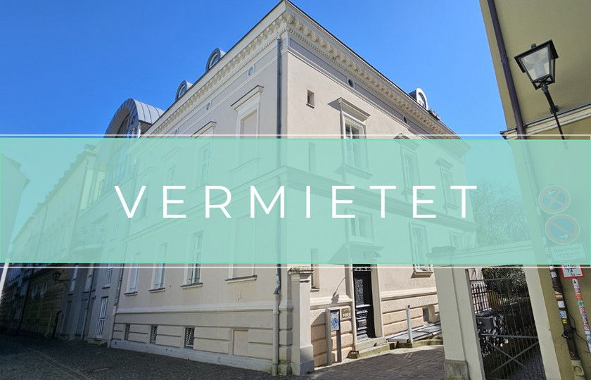 Absolute Rarität: Spitzenklasse-Apartment in bester Stadtlage – komplett eingerichtet mit TG-STP!