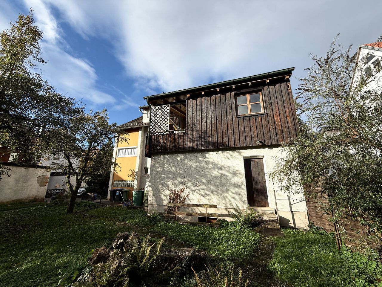 Ansicht Wohngebäude von hinten