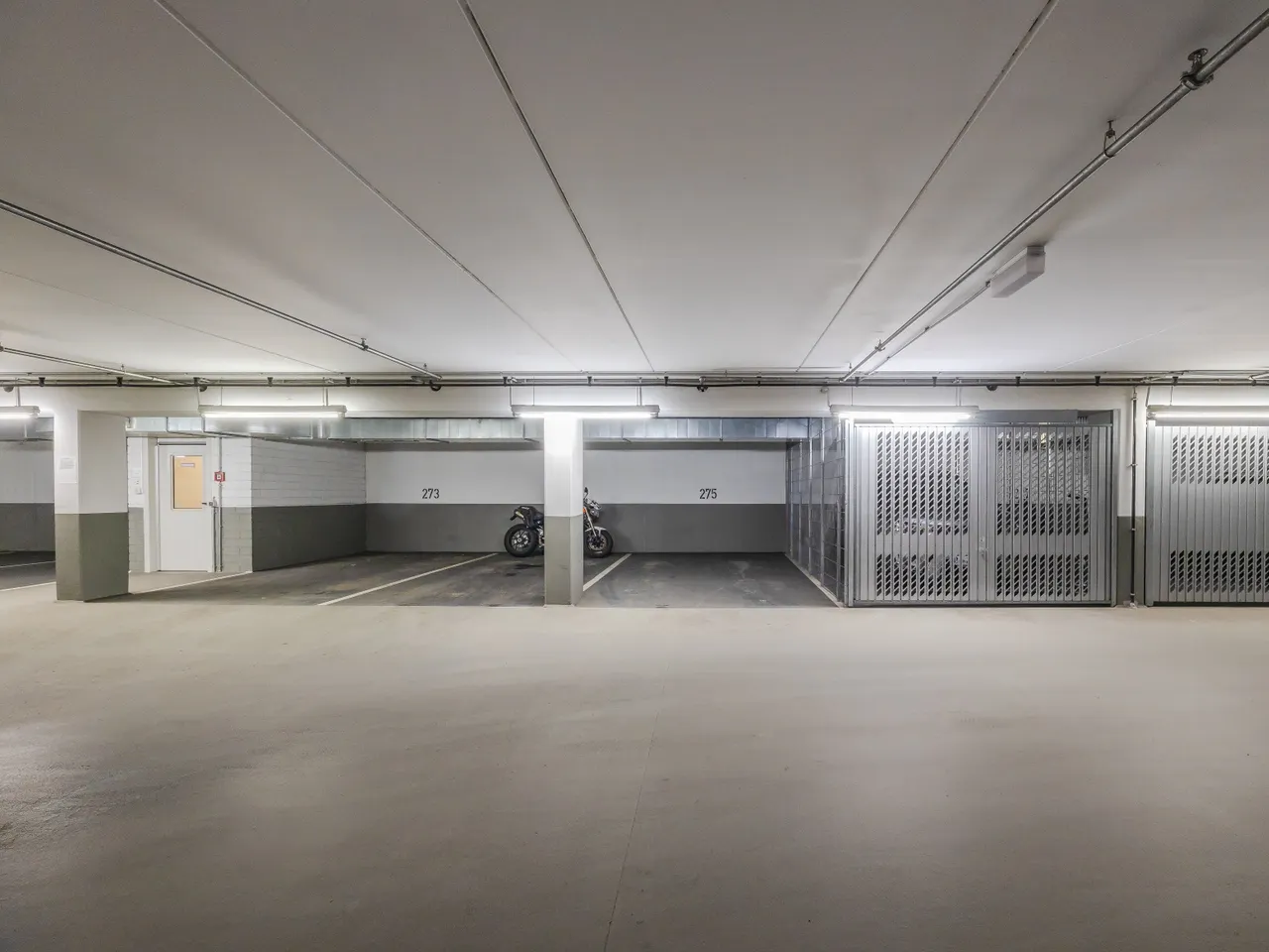 Tiefgaragenstellplatz