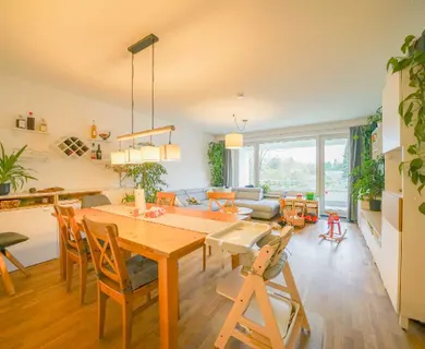 Wunderschöne 4-Zimmer-Wohnung mit zwei Balkonen in Ratingen-Hösel