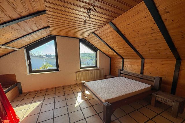 Schlafzimmer DG