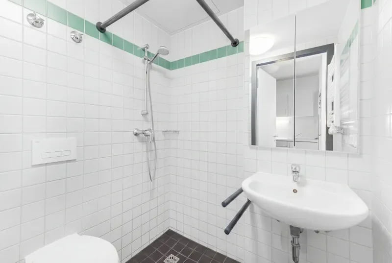 KI-generiert: Badezimmer