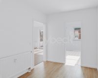 Zugang zu Wohnzimmer und Küche