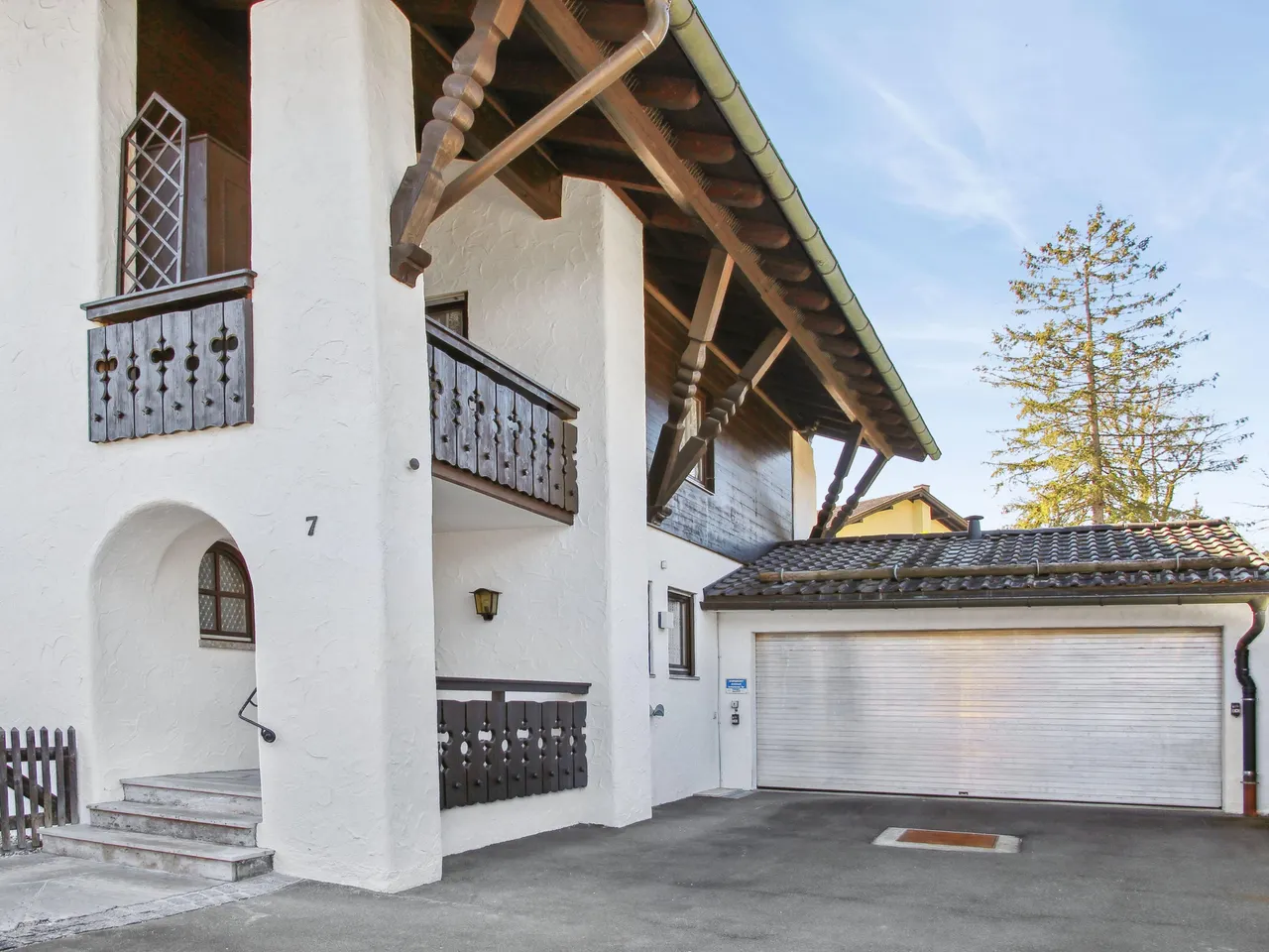 Zufahrt Garage