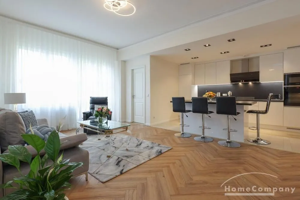 Stilvoll möblierte Wohnung in begehrter Lage nahe Heidelberger Platz in Berlin - Foto 1