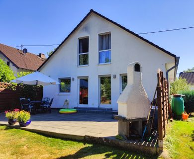 Einfamilienhaus mit Einliegerwohnung in idyllischer Ortsrandlage nahe Weyerbusch!