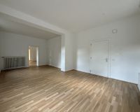 Gewerbe EG links vorne