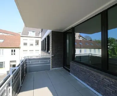 MODERNE 3-ZIMMERWOHNUNG MIT BALKON IN DER KREFELDER INNENSTADT ZU MIETEN - Photo 4