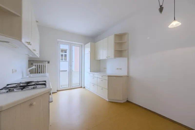 Wohnküche mit Westbalkon