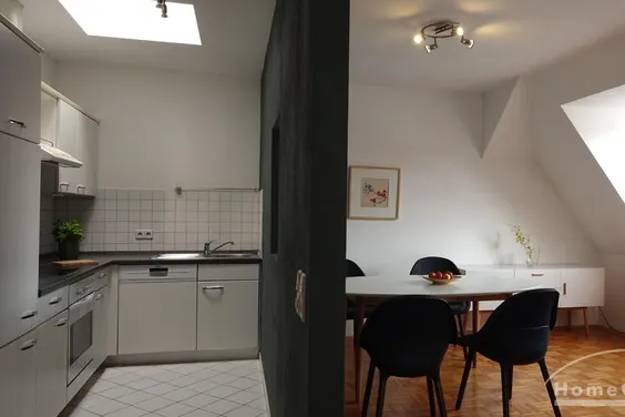 27831 HomeCompany Möbliert/Furnished Dachgeschoss-Wohnung in Leipzig-Schleußig max. 2 Personen