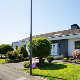 VERKAUFSTART in Bergisch Neukirchen: Exklusives Wohnen in einer der besten Lagen Leverkusens