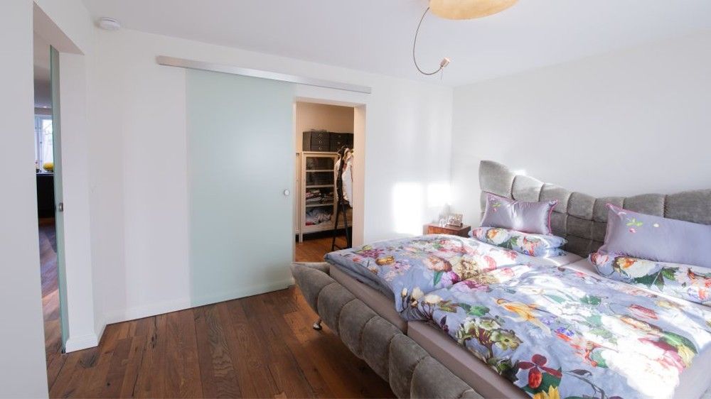 Schlafzimmer und Ankleidezimmer