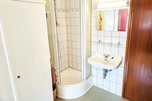 Gästezimmer mit Dusche OG