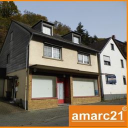 1-2 Familienhaus mit Gewerbeeinheit und Garage im Ortskern von Heimbach.
Burgblick inklusive.