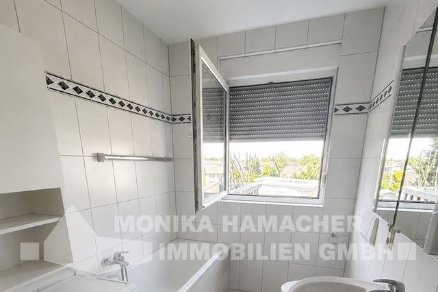 Bad mit Wanne