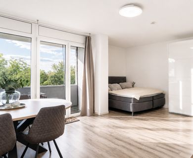 Modernes 1- Zimmer Apartment in zentraler, aber ruhiger Lage - Foto 1