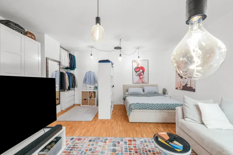 Wohn- und Schlafzimmer