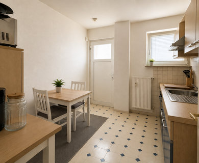 Gepflegte 3-Zimmer-Etagenwohnung mit Loggia, Kellerraum und Außenstellplatz in Kamen Heeren - Photo 2