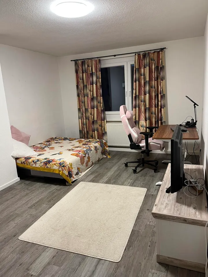 Charmante 2-Zimmer-Wohnung zum Wohlfühlen in Düren - Foto 1