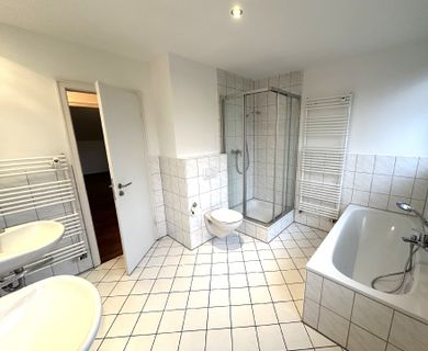Düsseldorf-Stockum: Großzügige 3-Zimmer-Wohnung mit Balkon und Einbauküche! - Photo 5