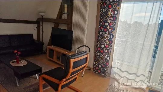 Schöne 2 Zi.Whg., 1. OG, Balkon.
