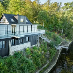 Architektur trifft Natur – exklusives Wohnen  in einzigartiger Wasserlage am Möhnesee
