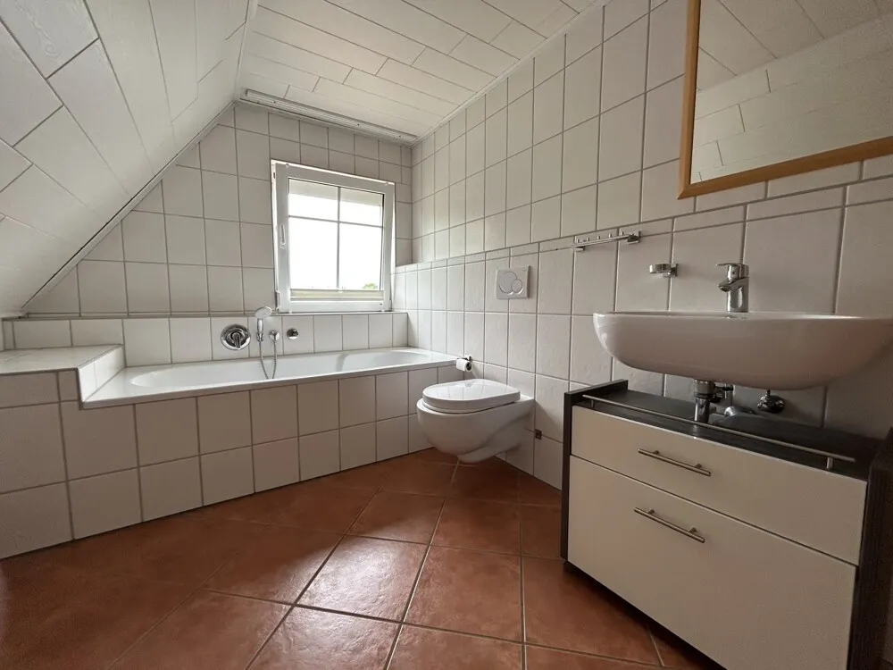 Wannenbad OG