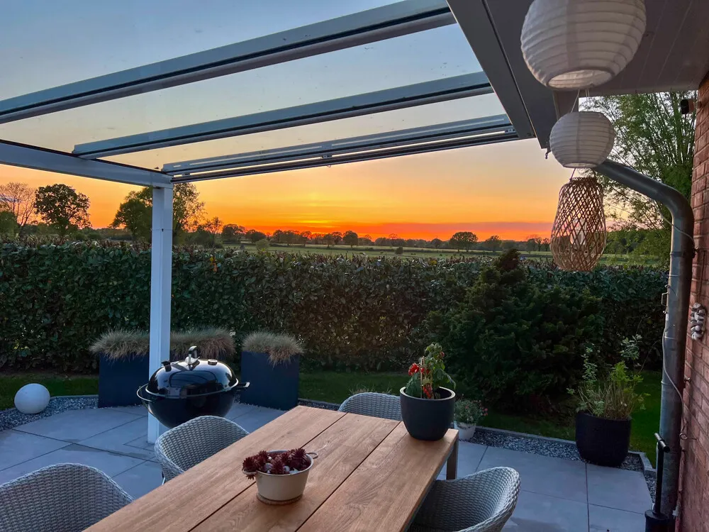 Terrasse mit Überdachung