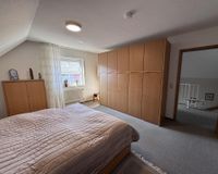 Geräumiges Elternzimmer