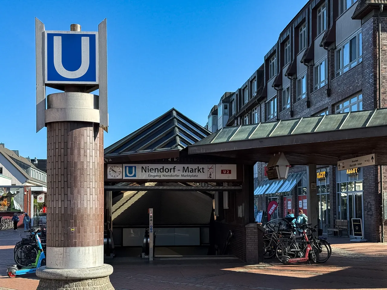 U-Bahn Niendorf Markt