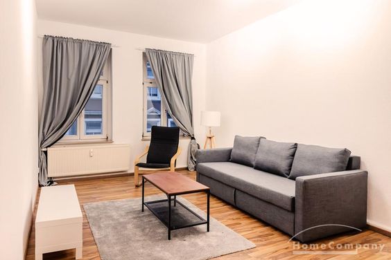 Möbliert/Furnished 2-Zimmer Wohnung mit Balkon in Leipzig max. 4 Personen