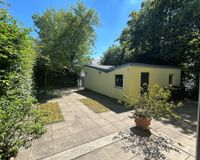 Zugang und Garage