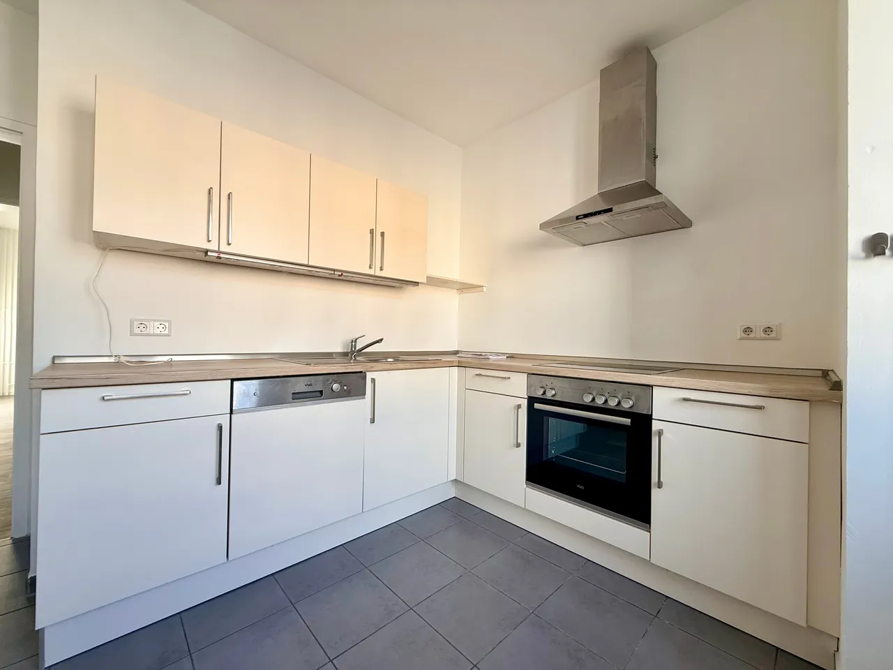 Schwetzingervorstadt – gepflegte 2 ZKD/Balkon-Wohnung - Photo 2