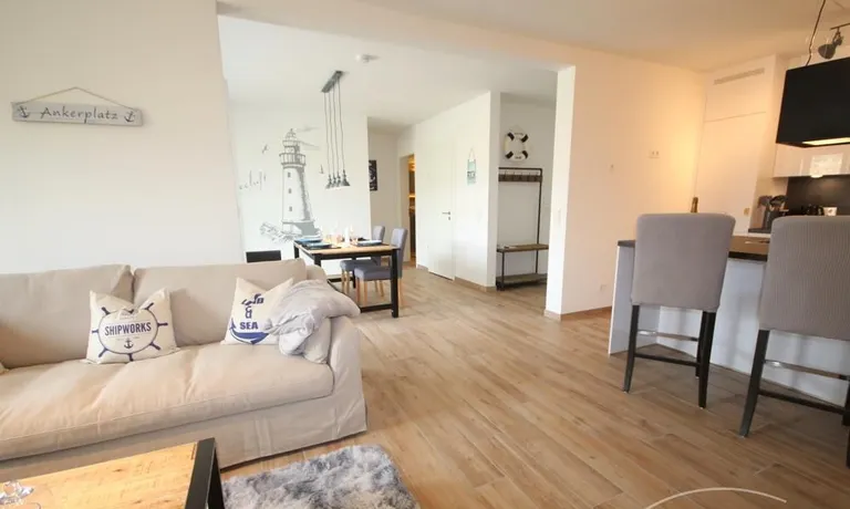 Wohn-Essbereich mit offener K&uuml;che