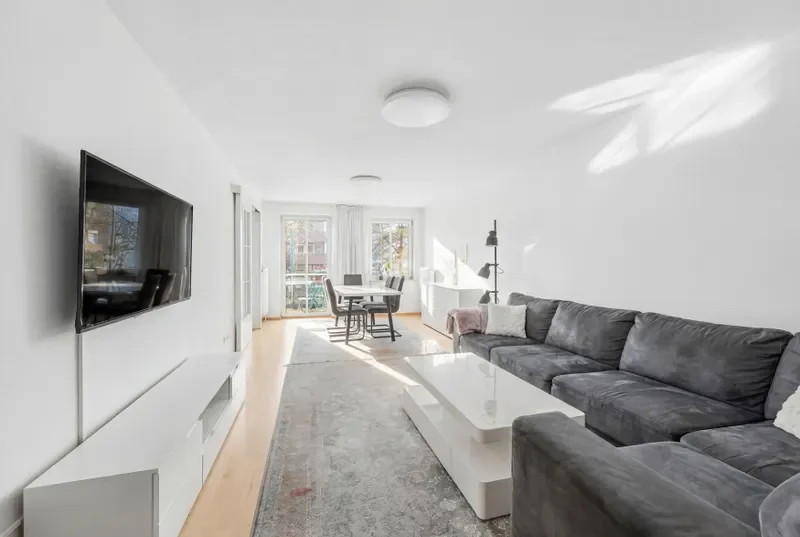 Platz für die Familie! 4-Zimmer WHG in Sendling