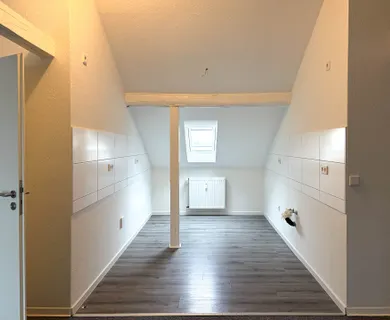 Außergewöhnlich Wohnen unterm Dach: Mietwohnung mit vier Zimmern in zentraler Lage von Gevelsberg - Foto 5