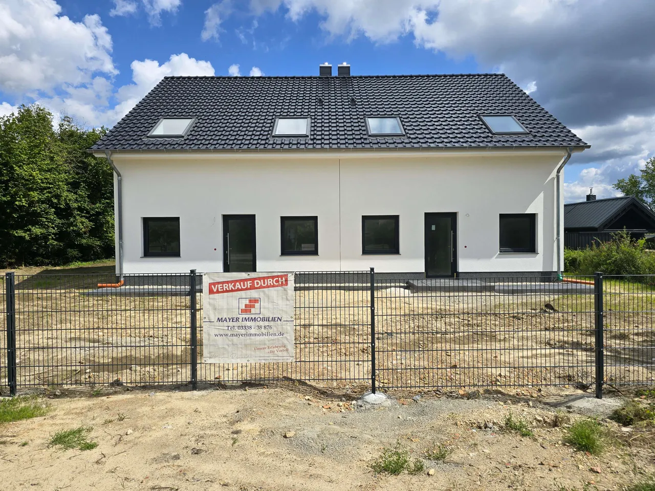 Straßenansicht