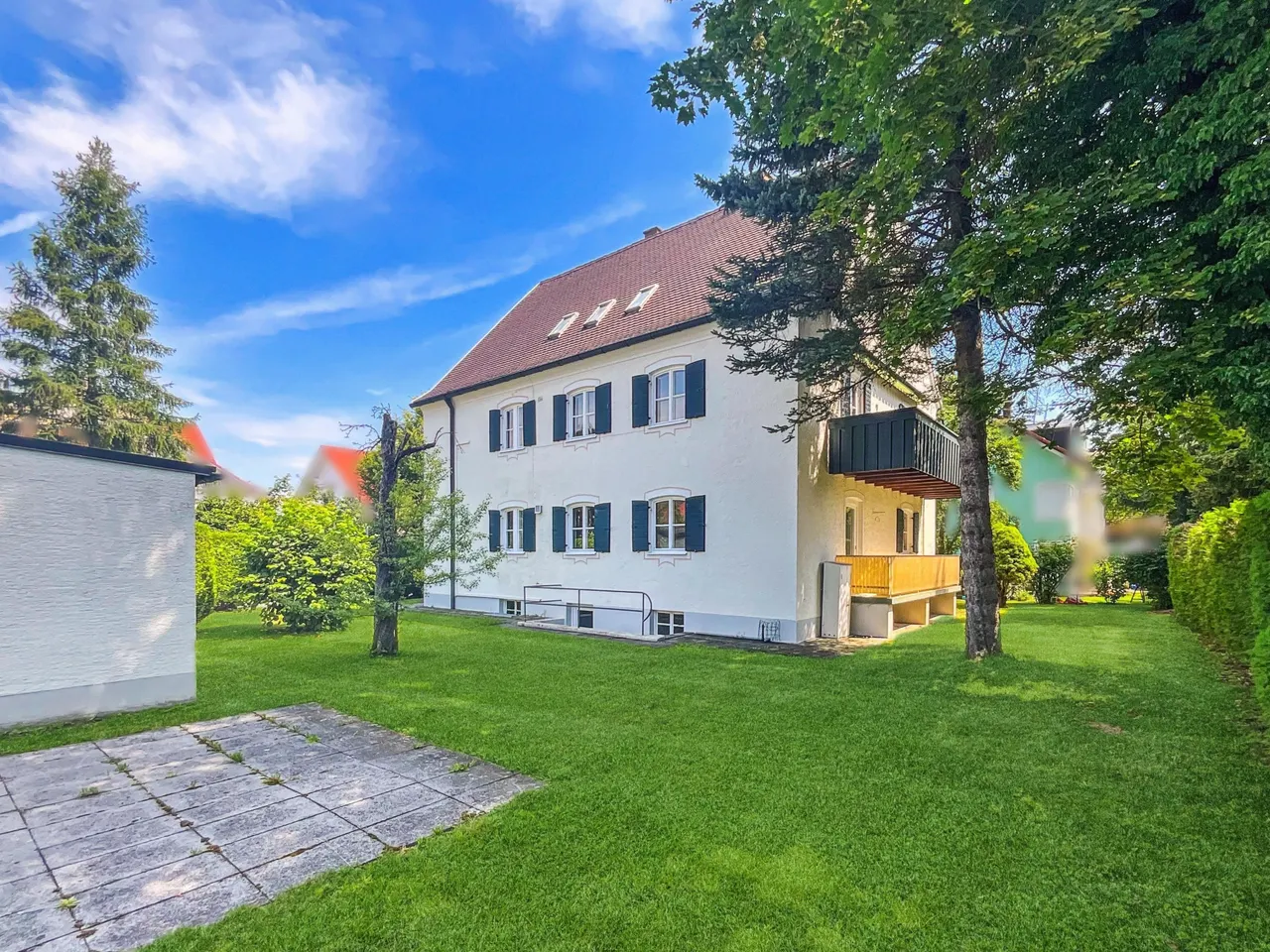 Grundstück mit Altbestand