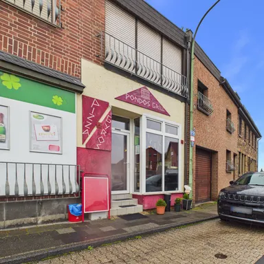 Wohn- und Geschäftshaus in zentraler Lage von Gey!