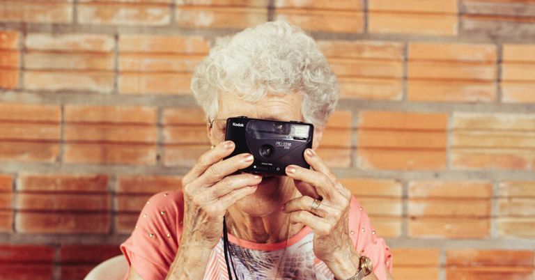 Pflegefall in der Familie: Wann lohnt sich ein Immobilienverkauf?