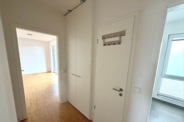 massgefertigter Einbauschrank in der Diele