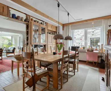 Doppelhaushälfte mit Garten, Garage und Einliegeroption in Ratingen-Süd