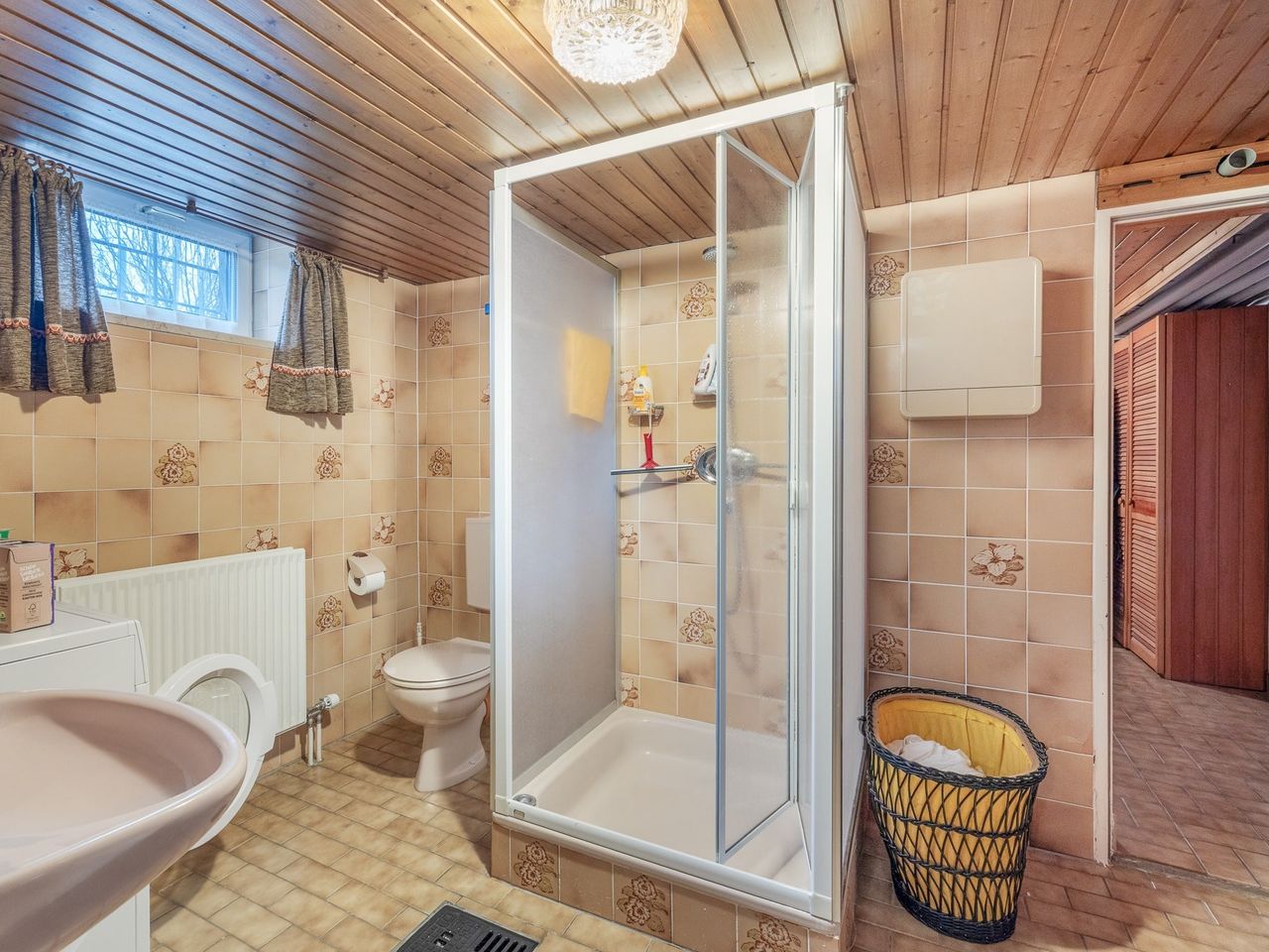 Badezimmer Kellergeschoss