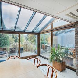 Mettmann-Obschwarzbach: Einfamilienreihenhaus mit Wintergarten, Kamin, Garten und Garage!