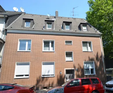 Duisburg Wanheim – Gepflegtes 6-Fam.Haus mit guter Rendite!