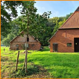 Hofstelle mit Haupthaus

aus dem 17. Jahrhundert