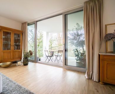 Düsseldorf: Große Traumwohnung mit Blick ins Grüne im Herzen von Oberkassel - Foto 4