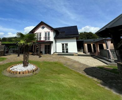 Kleine Villa mit mgl. Pferdehaltung, Photovoltaikanlage und Sauna in ruhiger Randlage