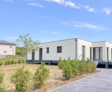 MG – Neubau Bungalow am Feldrand